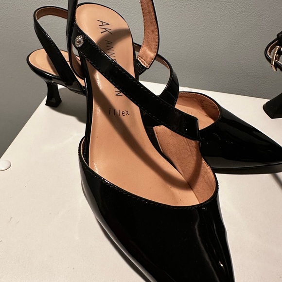 Anne Klein Women's Black Strappy Heels - Picture 6 of 7